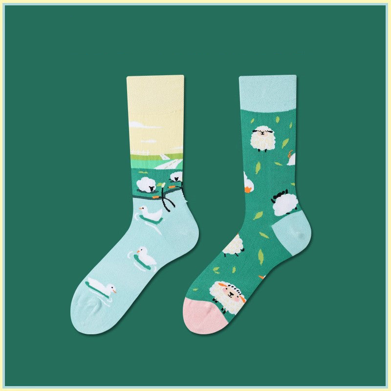 These duck pattern socks feature a fun and playful cartoon design made from soft, breathable cotton. Perfect for daily wear, home lounging, or adding a cheerful touch to your outfit.
