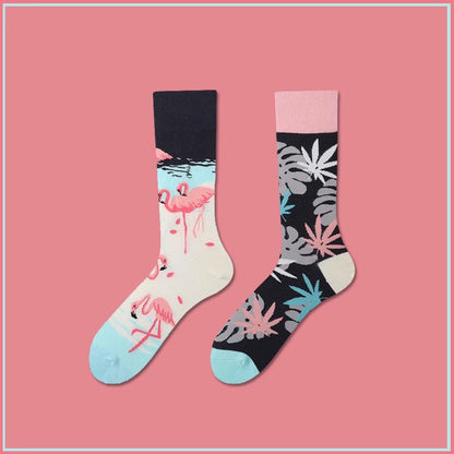 Pink flamingo pattern cotton mid-calf socks, breathable and stylish unisex socks